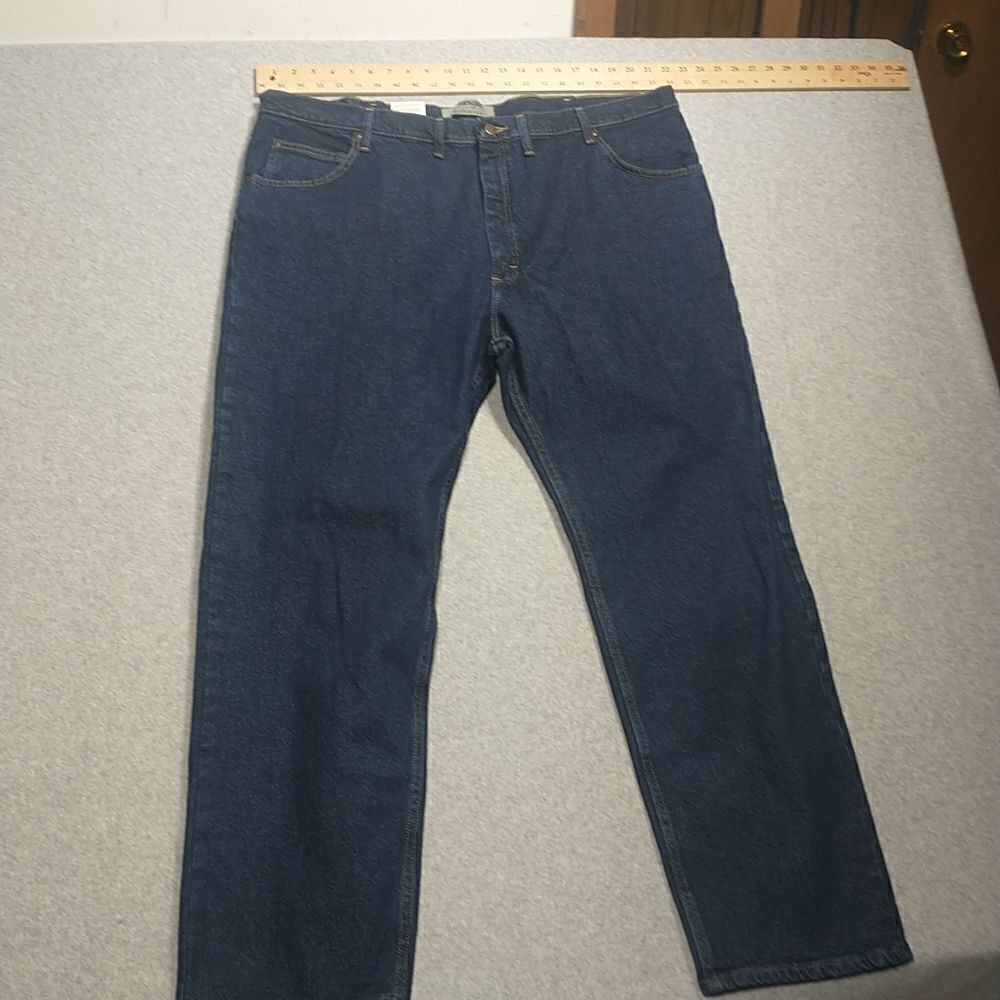 Wrangler Authentics Men's SZ 46x30 ZM1AF Regular Fit Flex Jeans.
